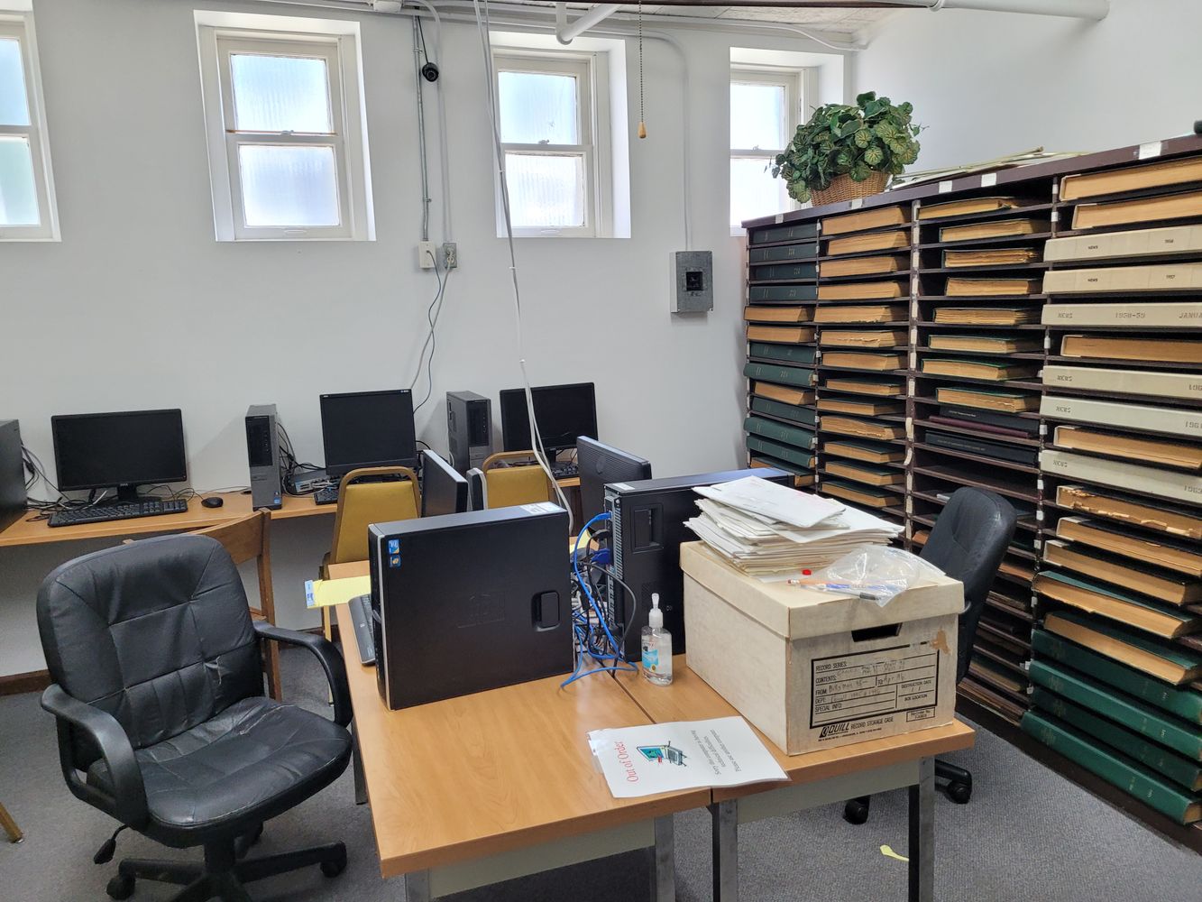 214 School St, Hillsboro, IL 62049